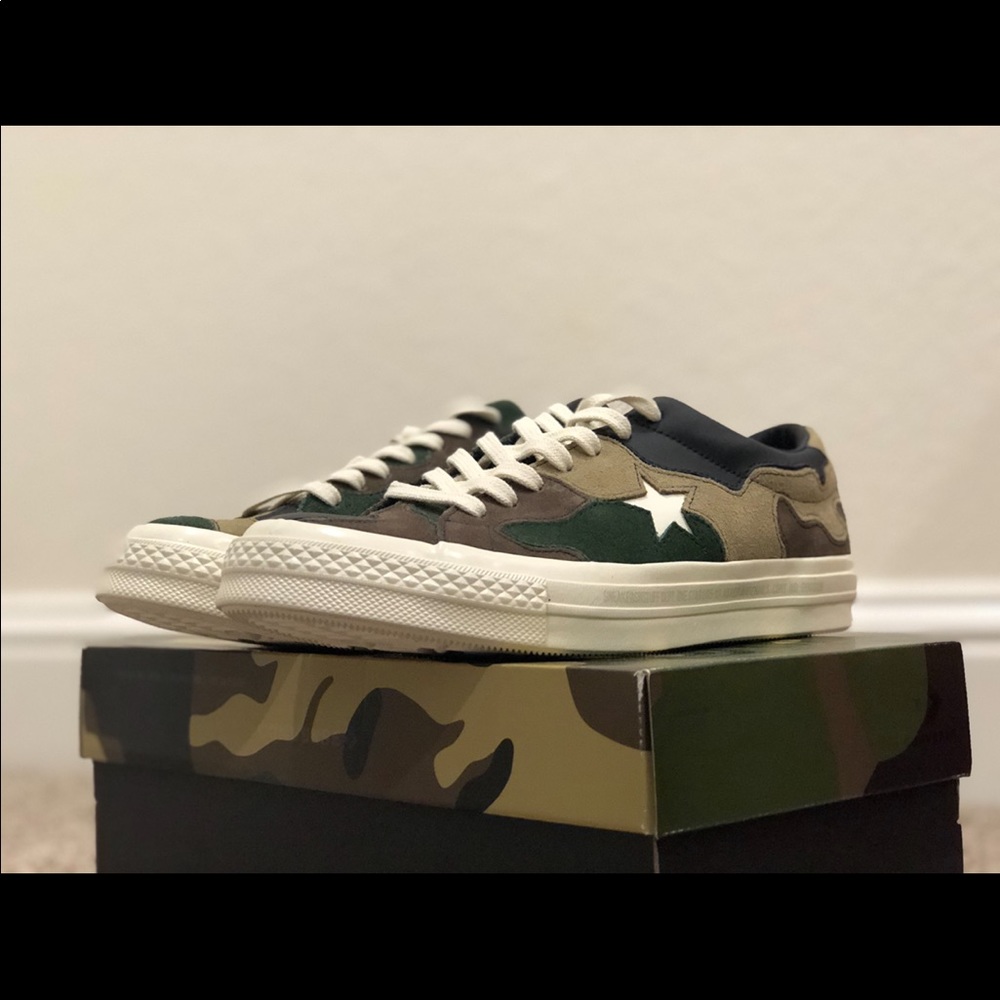 Converse One Star OX “Camo” size: 8.5 men